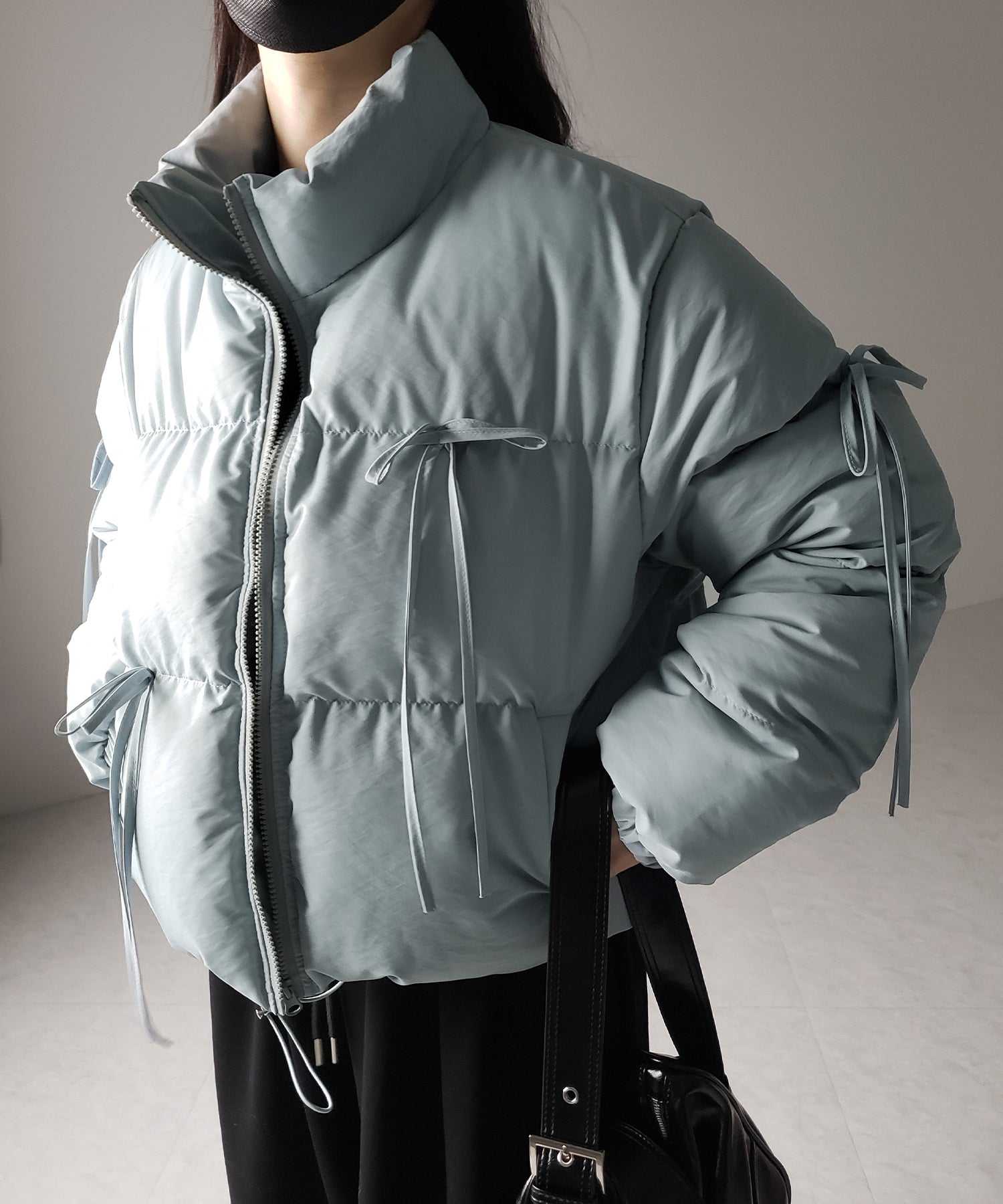 【 選べる３色展開 ／ 裾絞り可能２WAY 】ストラップリボンショートパフダウンジャケット ／ strap ribbon short puff down jacket