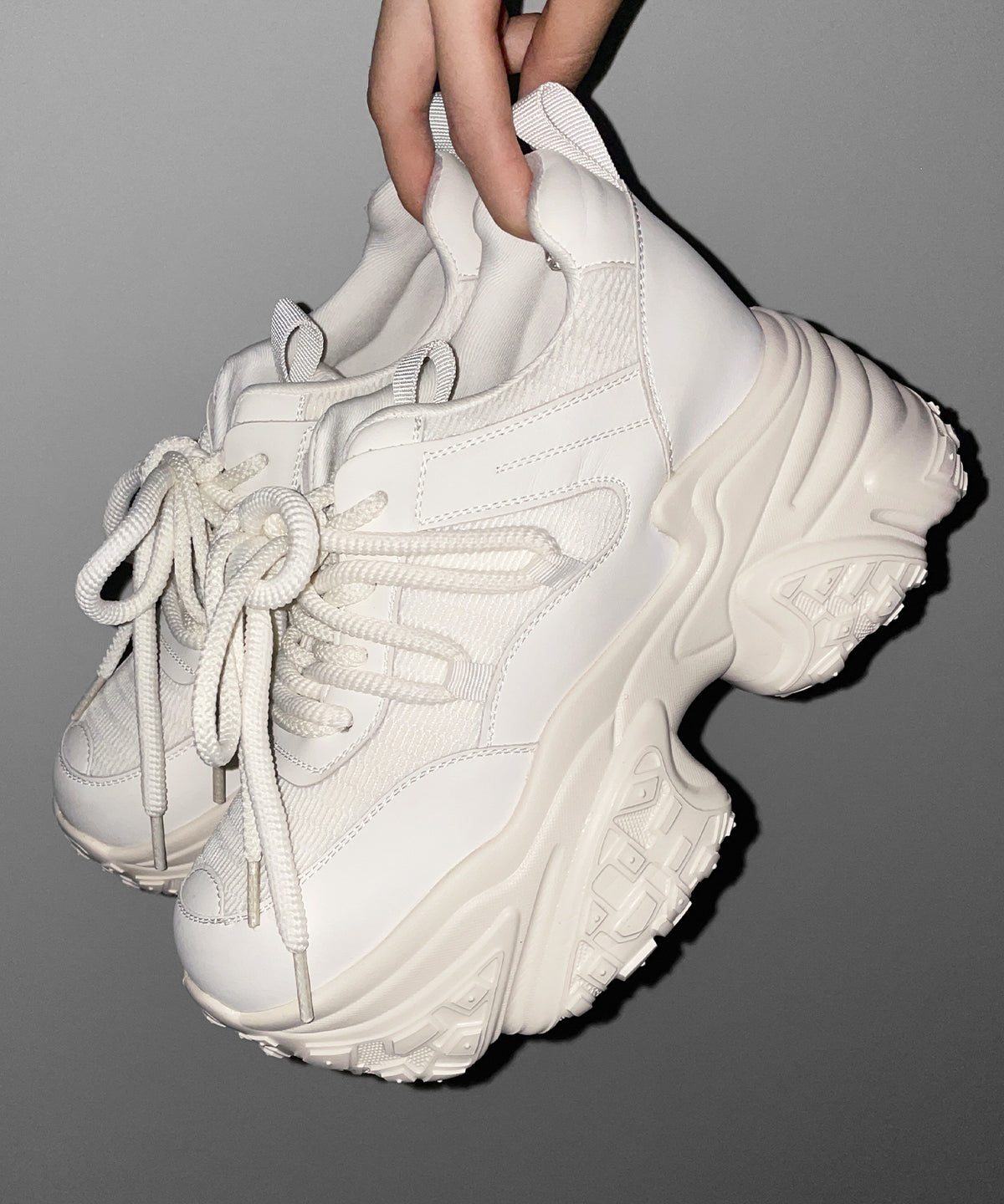 【 +10.5cm盛れ 】レースアップ厚底スニーカー ／ +10.5cm lace-up platform sneakers