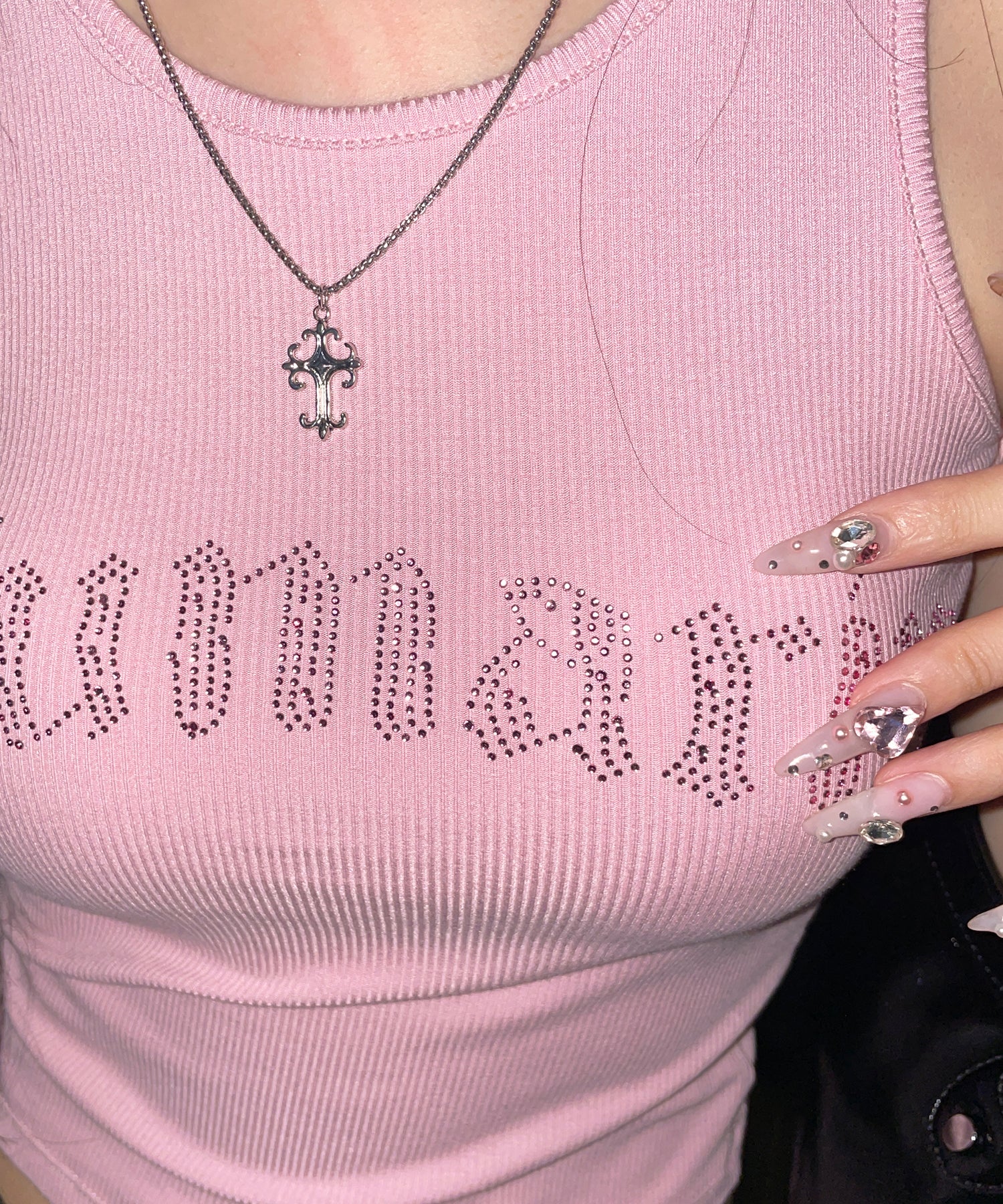 ラインストーンロゴリブタンクトップ／Rhinestone logo ribbed tank top