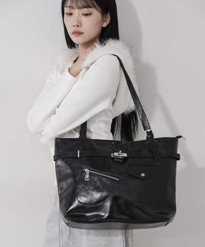 【 A4収納可 】デザインベルトフェイクレザースクエアトートバッグ ／ design belt fake leather square tote bag