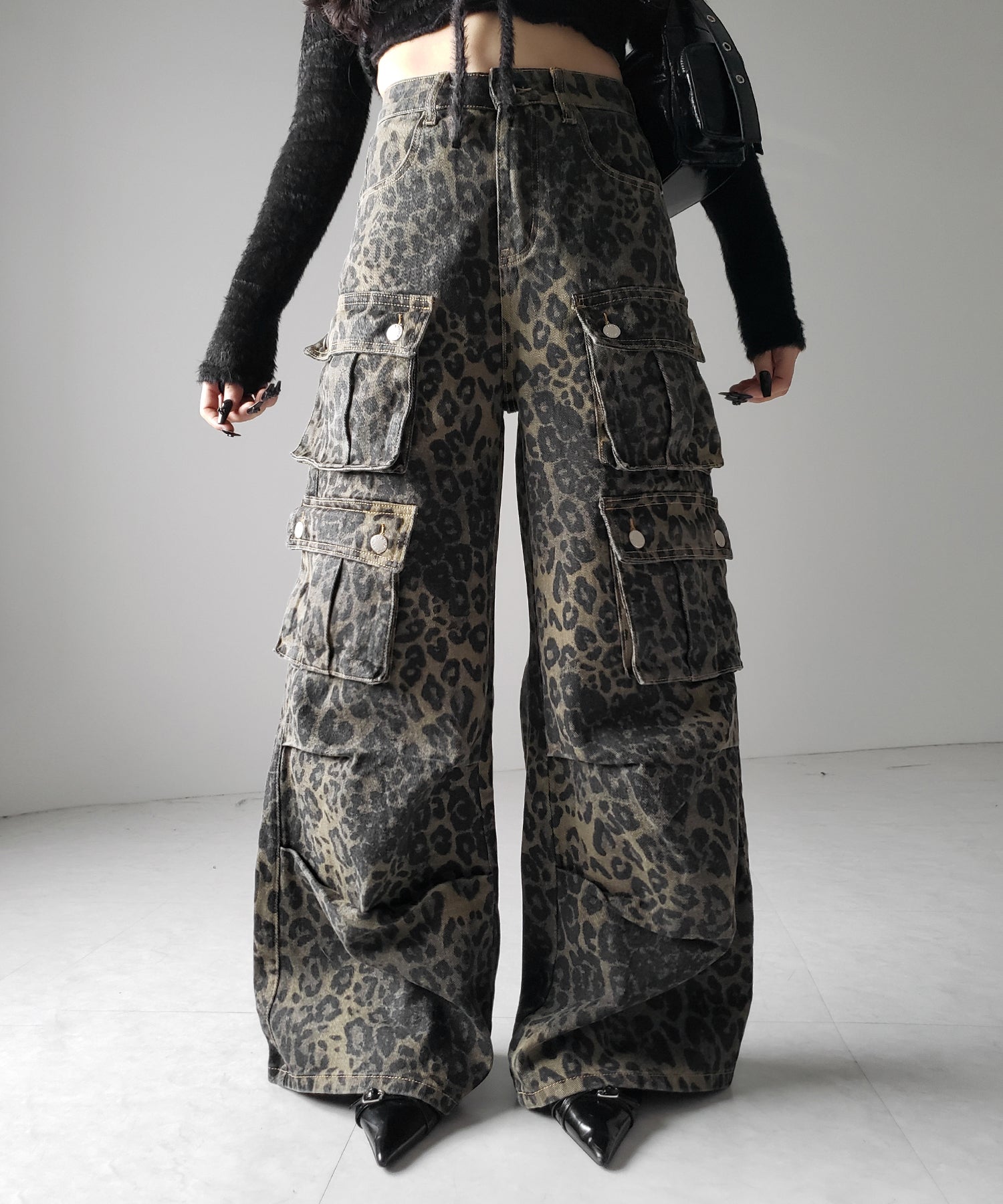 【 ２color ／ ４size 】レオパードヴィンテージタックワイドカーゴデニム ／ leopard vintage tuck wide cargo denim