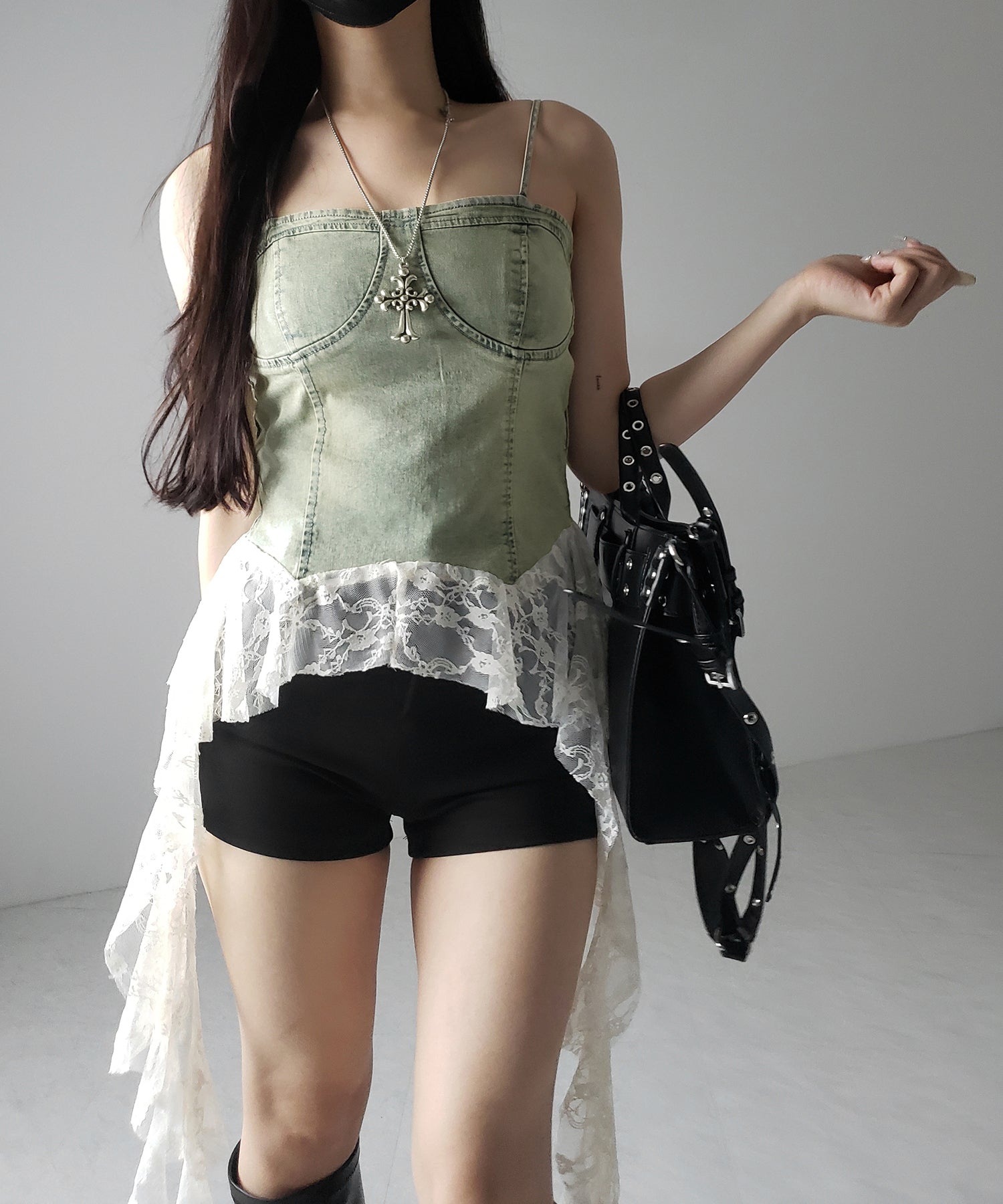 ヴィンテージライクレースフリルデニムビスチェ ／ vintage like lace frill denim bustier