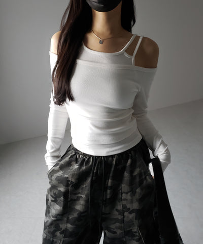 【 ２color 】レイヤードダブルストラップオフショルトップス ／ layerd double strap off shoulder tops