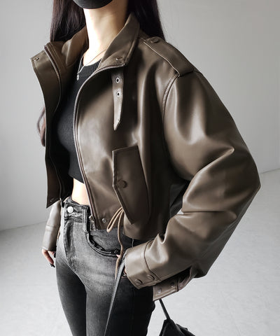 【 ２WAY 】スタンドカラーベルテッドフェイクレザーショートブルゾン ／ stand collar belted fake leather short blouson