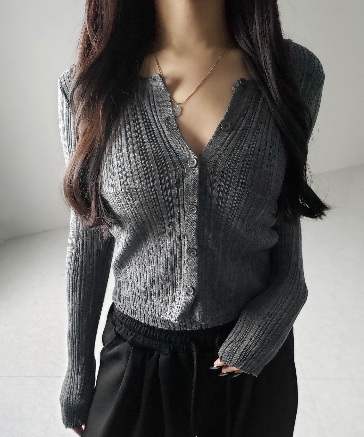 【 2点セット 】ツイストリブニットキャミソール ＋シアーリブショートカーディガン SET ／ twisted rib knit camisole + sheer rib short cardigan SET