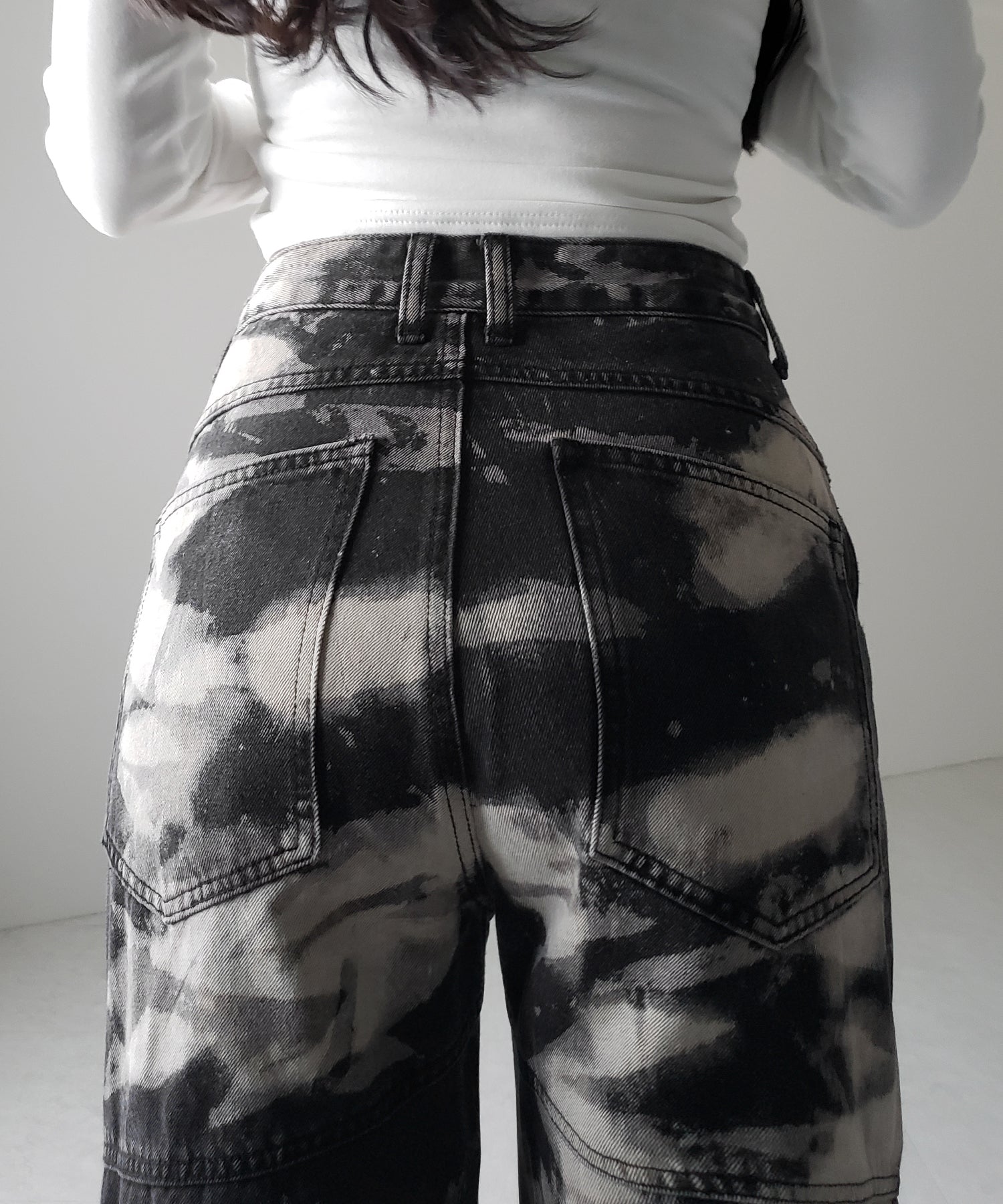 【 ２color ／ ４size 】クラッシュブリーチストレートカーゴデニム ／crash bleach straight cargo denim