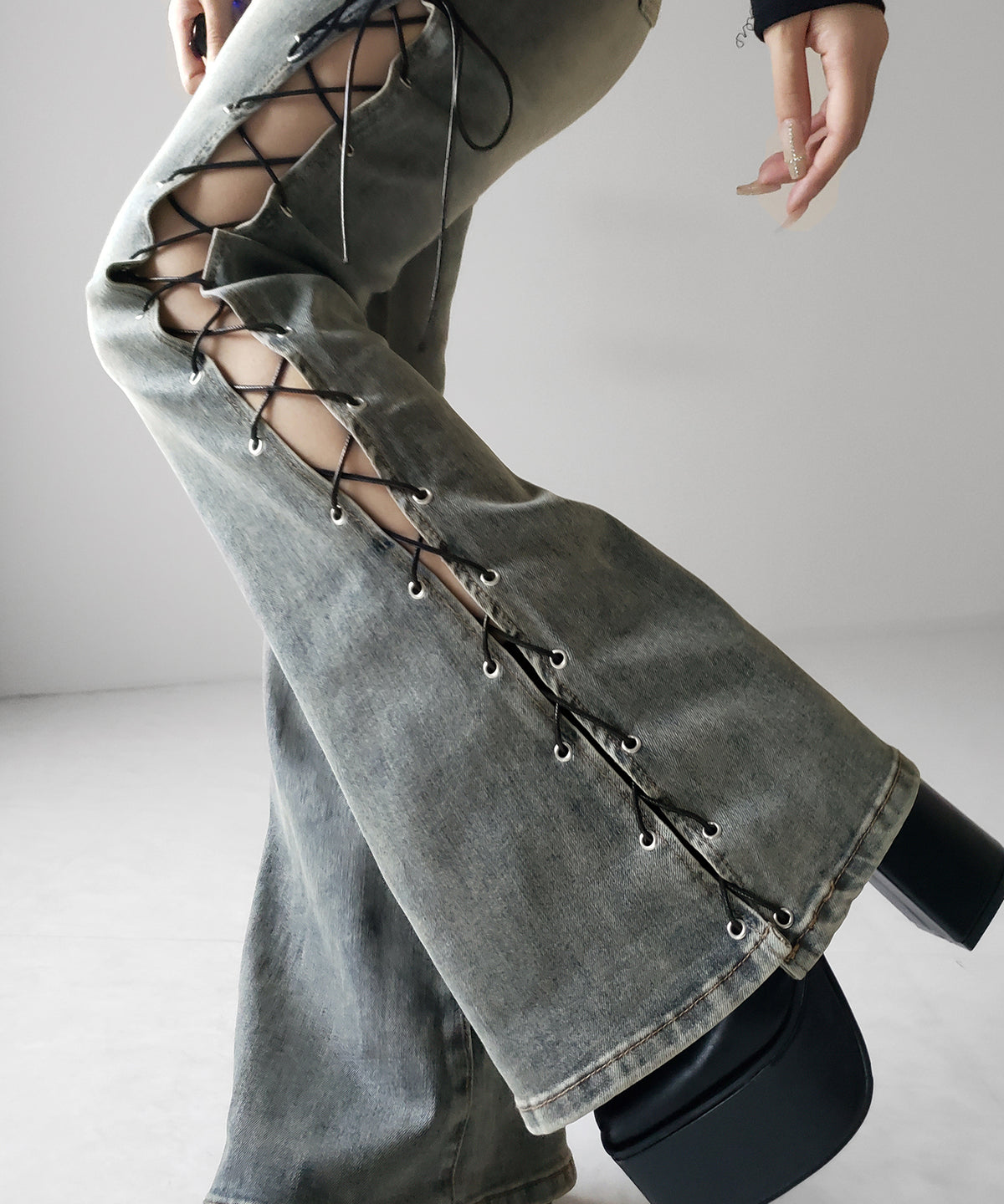 レースアップカットアウトストレッチフレアデニム ／ lace up cutout stretch flare denim