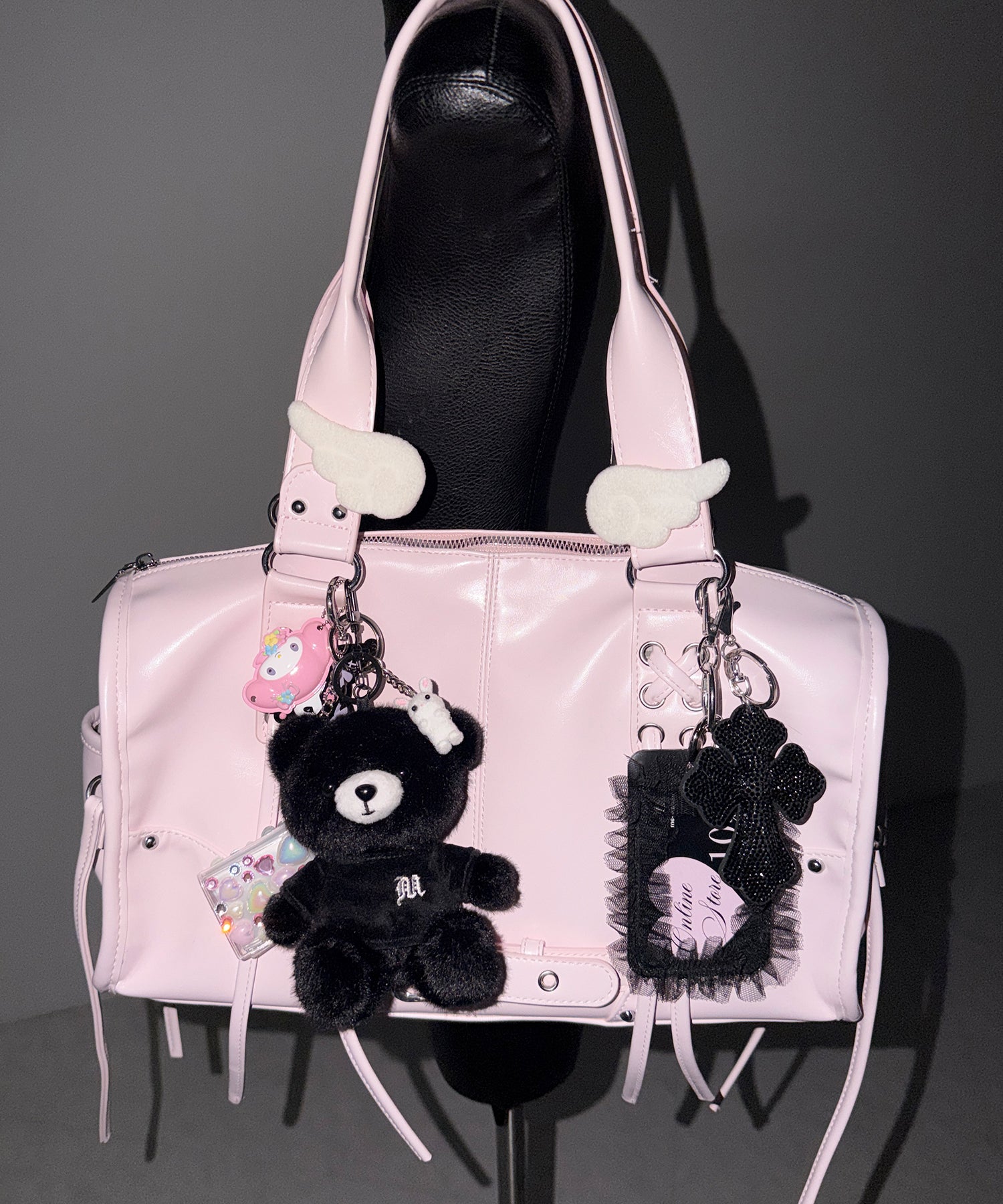 【 ショルダーストラップ付き２WAY 】レースアップベルテッドフリンジボストンショルダーバッグ／lace up belted fringe boston shoulder bag