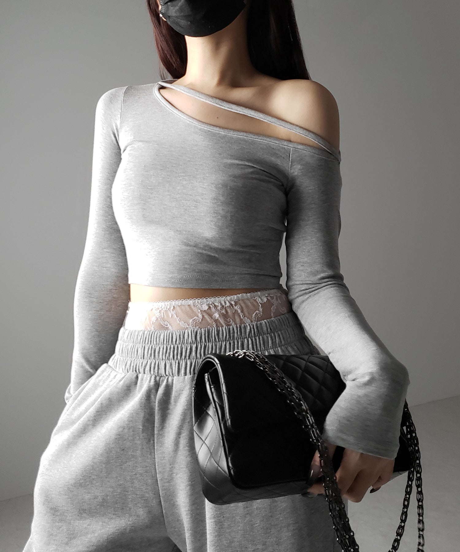 【 ３color 】ストラップワンショルダーショートカットソートップス ／ strap one shoulder short cutsew tops
