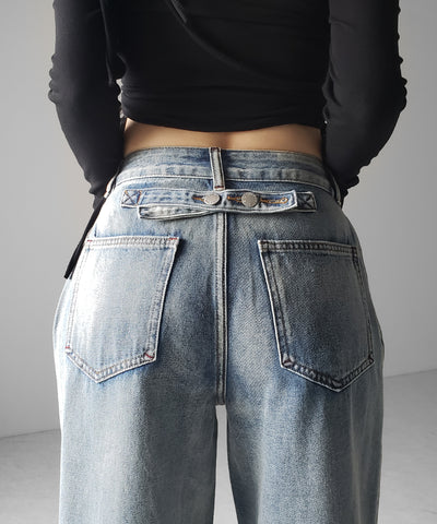 ヴィンテージライクウォッシュカーブワイドデニム ／ vintage like wash curve wide denim