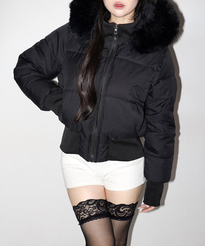 フェイクファーフード中綿ショートジャケット ／ fake fur hoodie fake down short jacket
