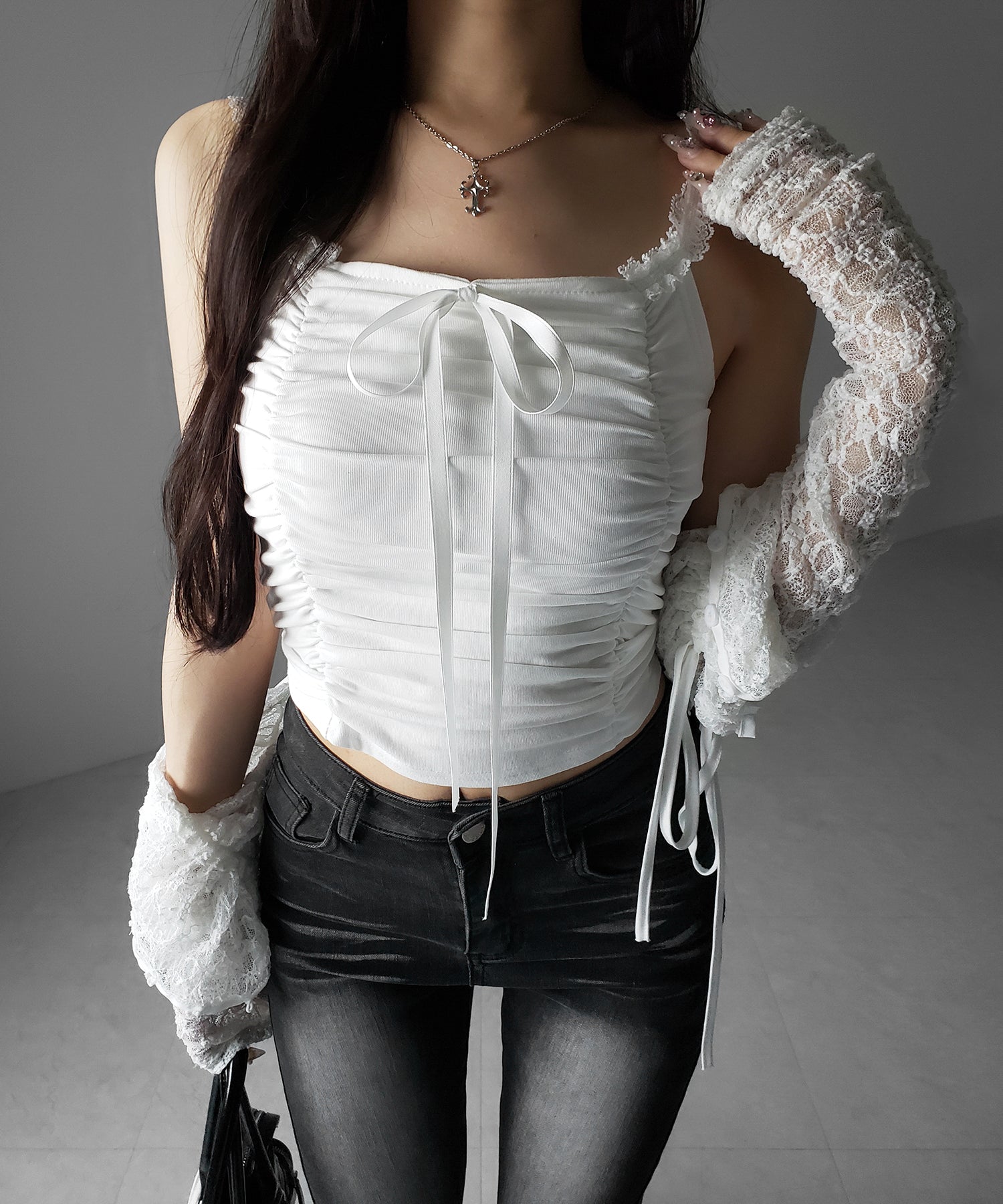 シャーリングギャザーフロントリボンキャミソール ／ shirring gather front ribbon camisole
