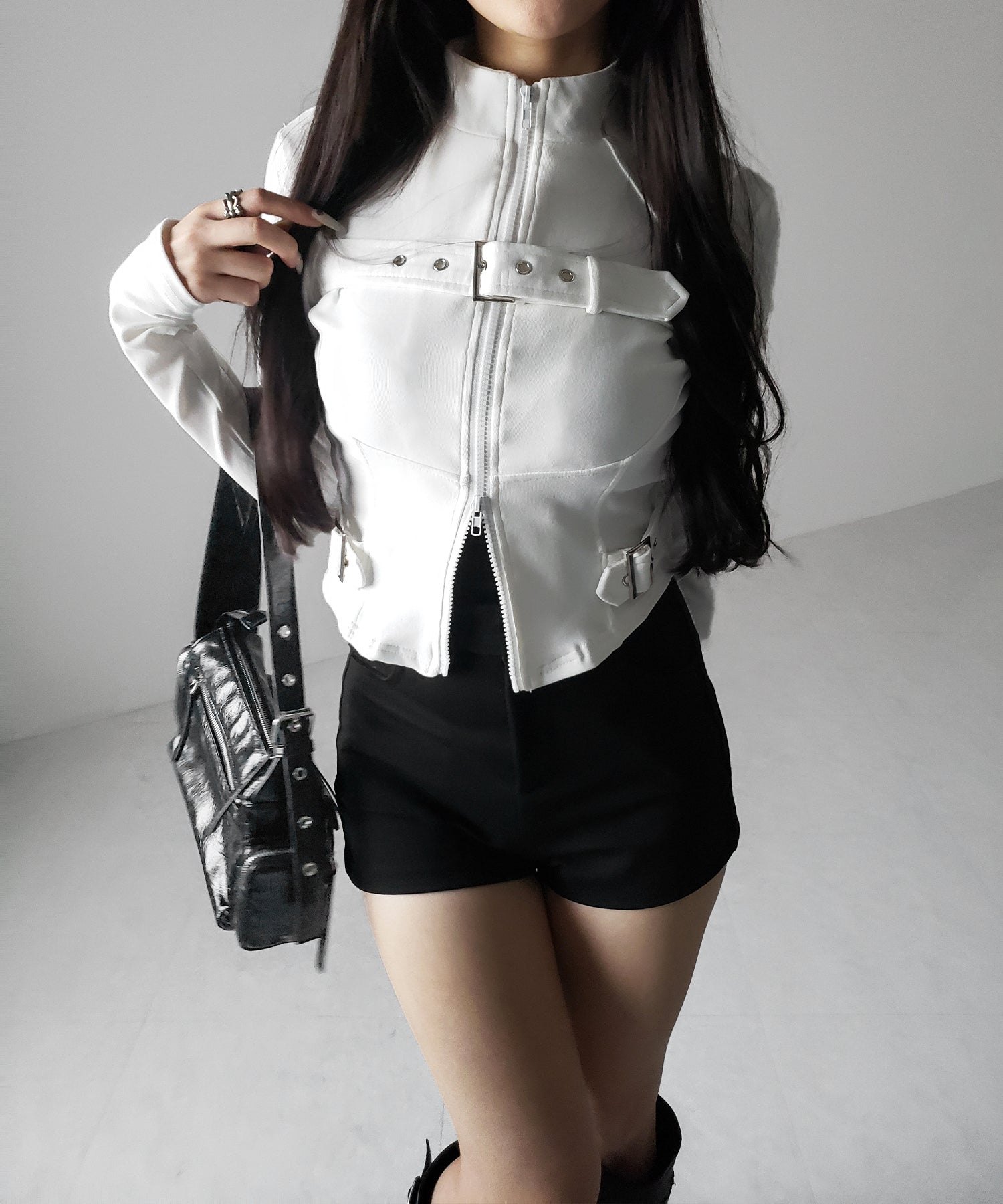 スタンドカラーベルテッドダブルジップスリムトップス ／ stand collar belted double zip slim tops