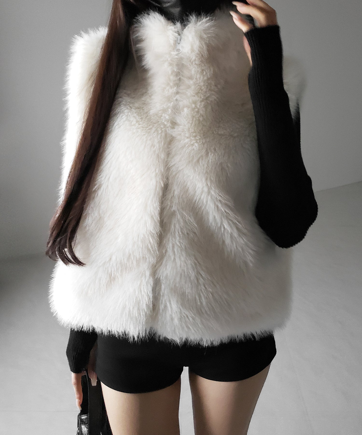 【 ポケット付 】スタンドネックジップアップフェイクファーベスト ／ stand neck zipup fake fur vest