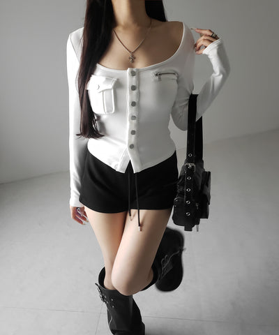 アウトポケットスクエアネック長袖スリムTシャツ ／Out pocket square neck long sleeve slim T-shirt