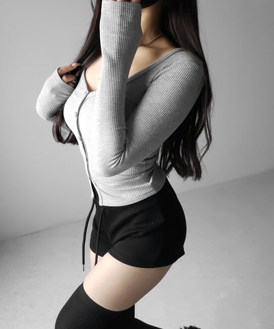 【 裏微起毛 】フロントボタンタイトリブカットソートップス ／ front button tight ribbed cutsew tops