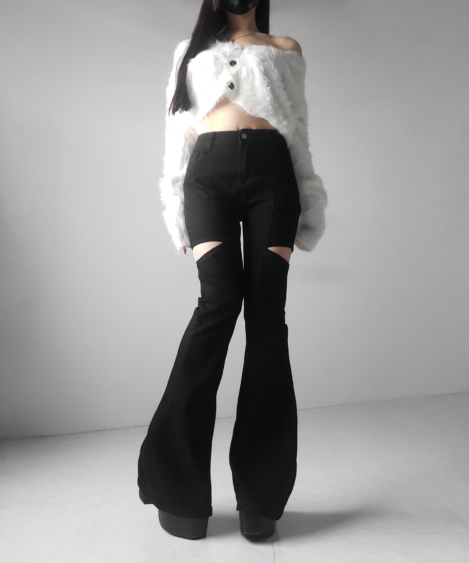 カットアウトヴィンテージストレッチフレアデニム ／ cutout vintage stretch flare denim