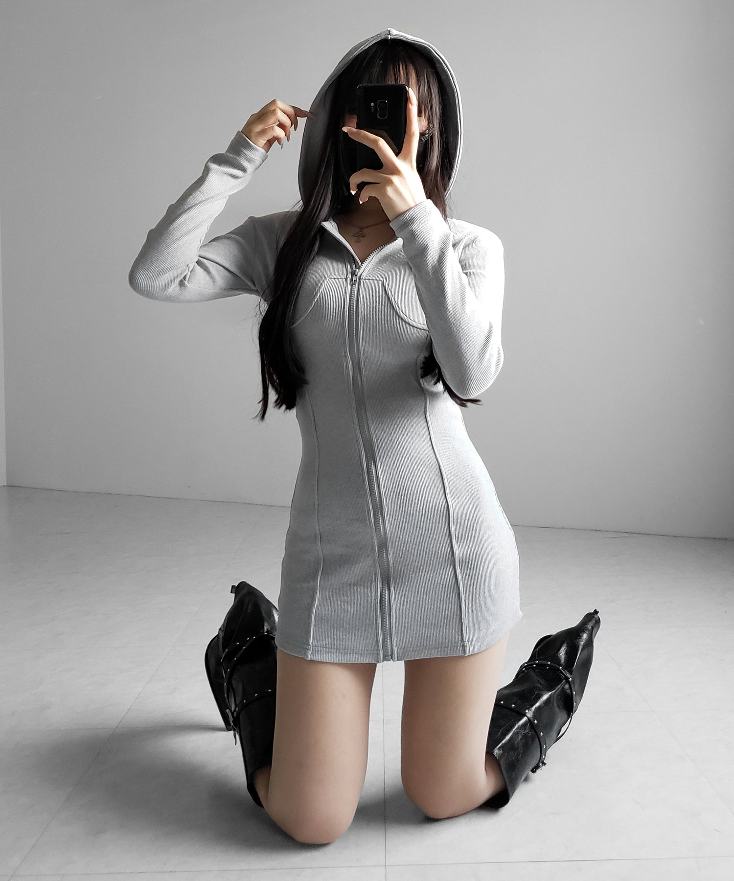 フーディジップアップスリムラインミニワンピース ／ Hoodie zip up slimline mini onepiece