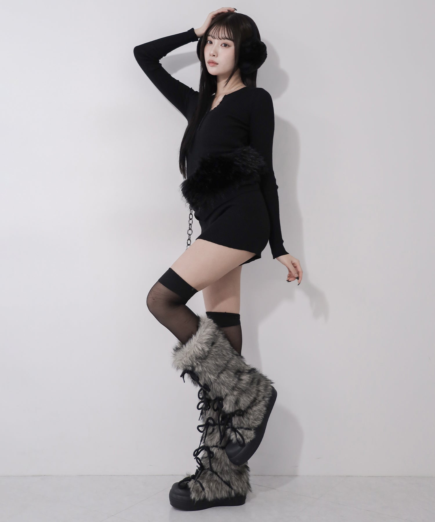 ボリュームフェイクファーレースアップロングブーツ ／ volume fake fur laceup long boots