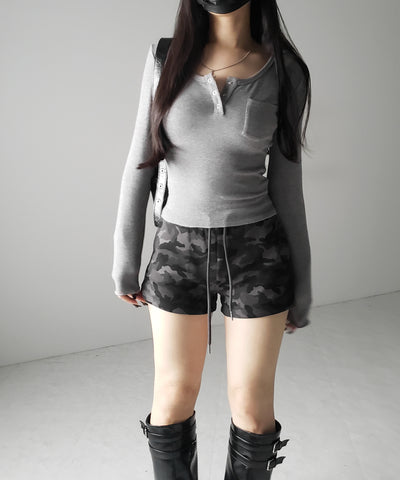 【 ２color 】ヴィンテージカモフラタイトショートパンツ ／ Vintage camouflage tight short pants