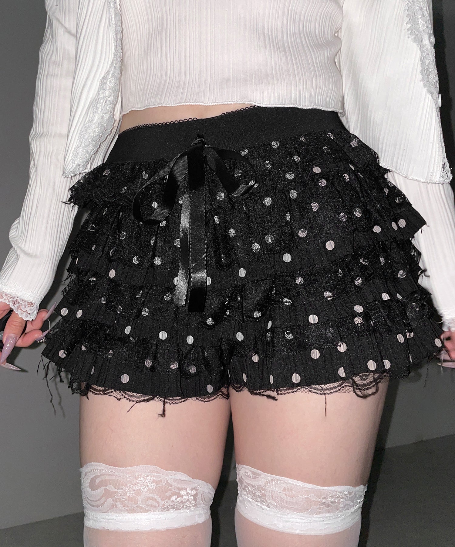 ドットレースフリルショートパンツ ／ dot lace frill short pants