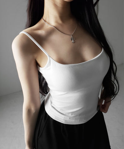 【 カップ付き 】スクエアネックストラップスリムキャミソール ／ square neck strap slim camisole