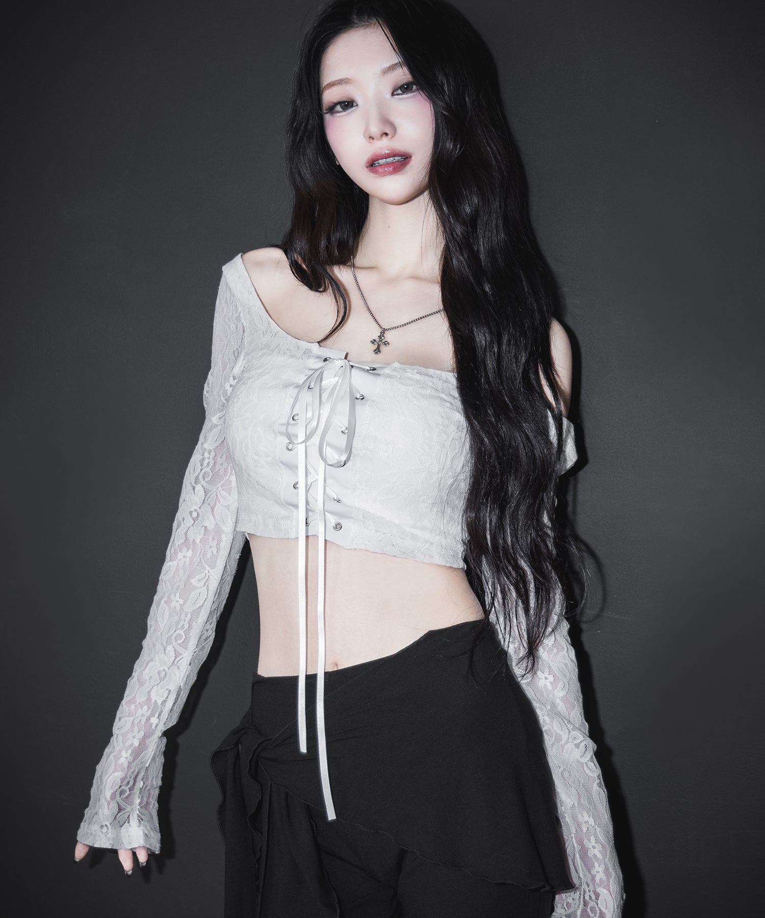 【 ２color 】レースアップコルセットリボンショートレーストップス ／ laceup corset ribbon short lace tops
