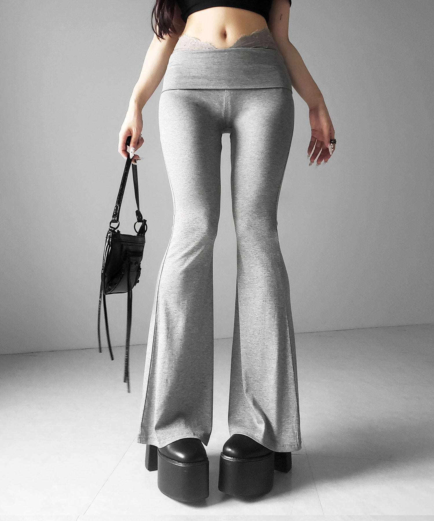 ウエストレーススリムドレープカットソーフレアパンツ ／ waist lace slim drape cutsew flare pants