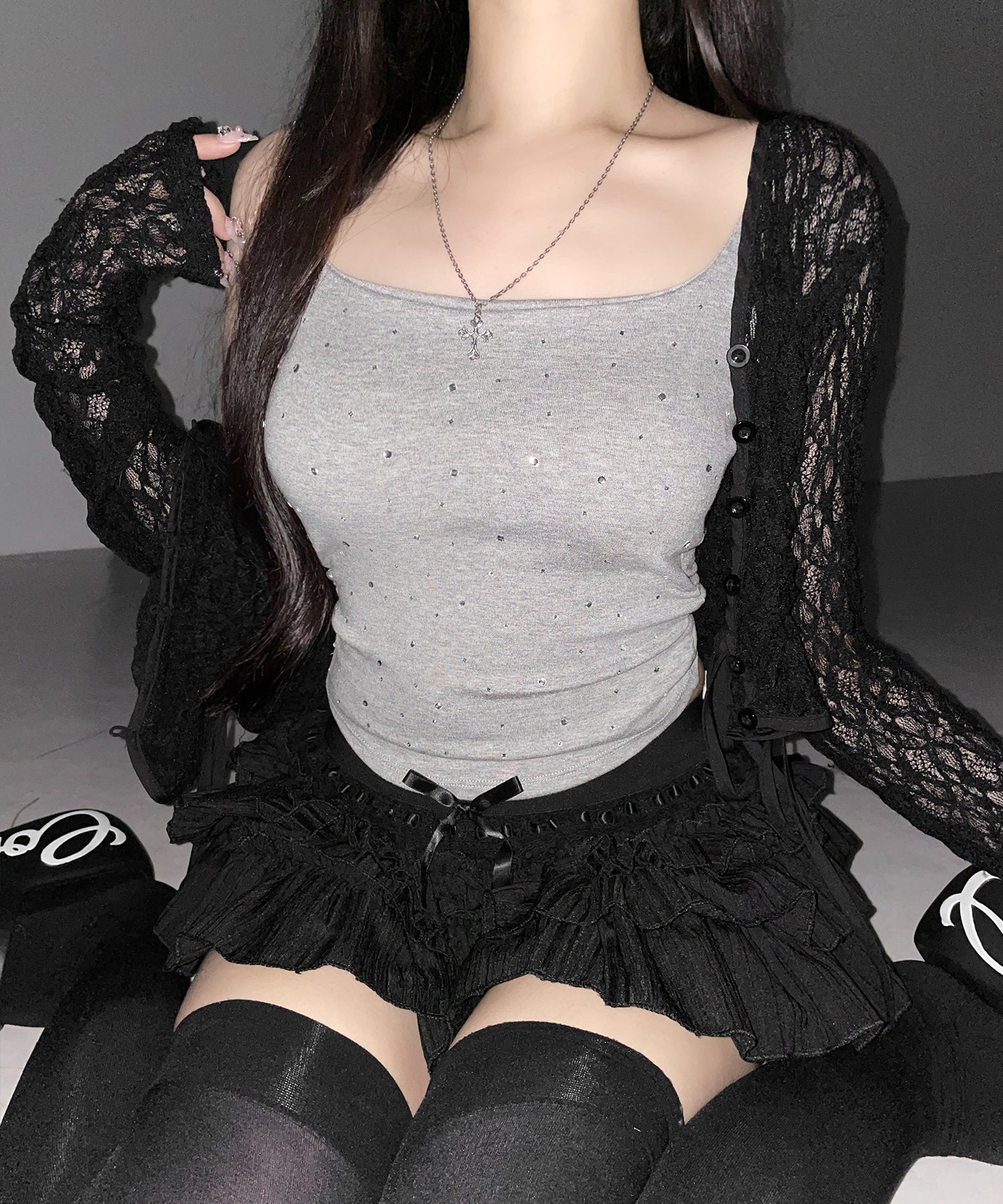 ラインストーンスクエアネックスリムキャミソール ／ Rhinestone square neck slim camisole
