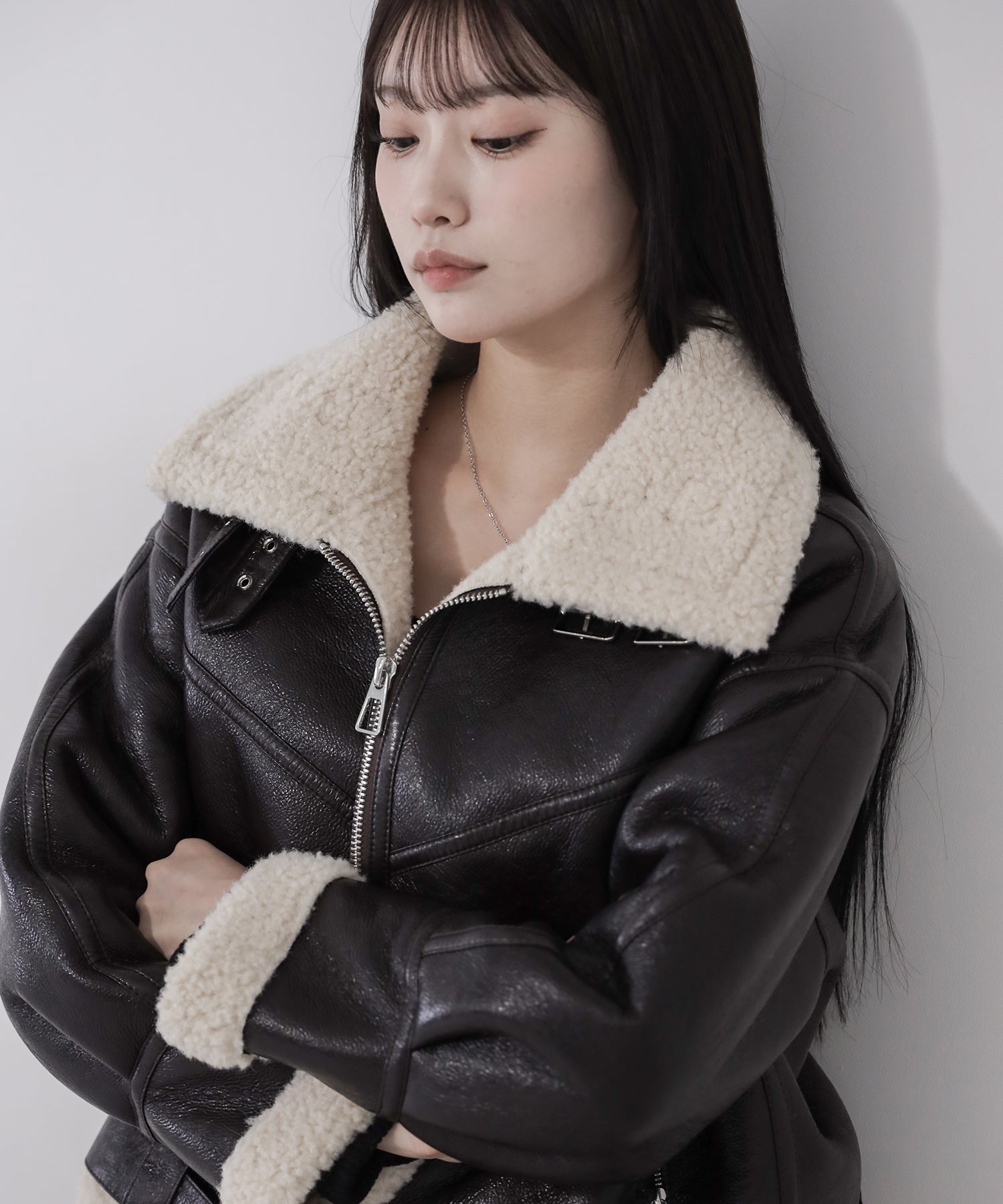 ヒロさん　B-3 羊革　ムートン　ジャケット　レザー　韓国製 ヒロさん B-3 羊革 ムートン ジャケット レザー 韓国製 ヒロさん B-3