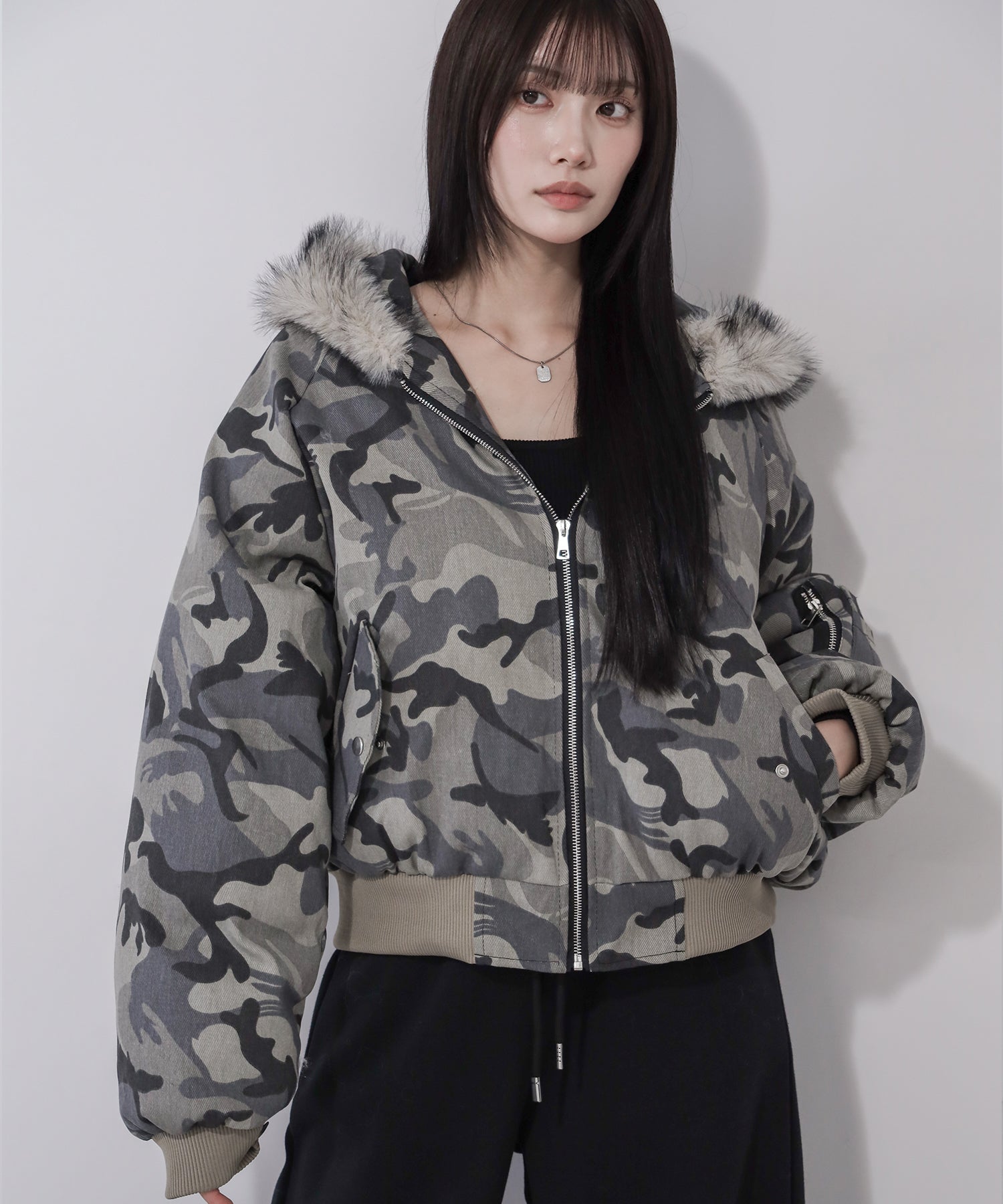 カモフラフェイクファーフーディ中綿ジャケット ／ camouflage fake fur hoodie down jacket