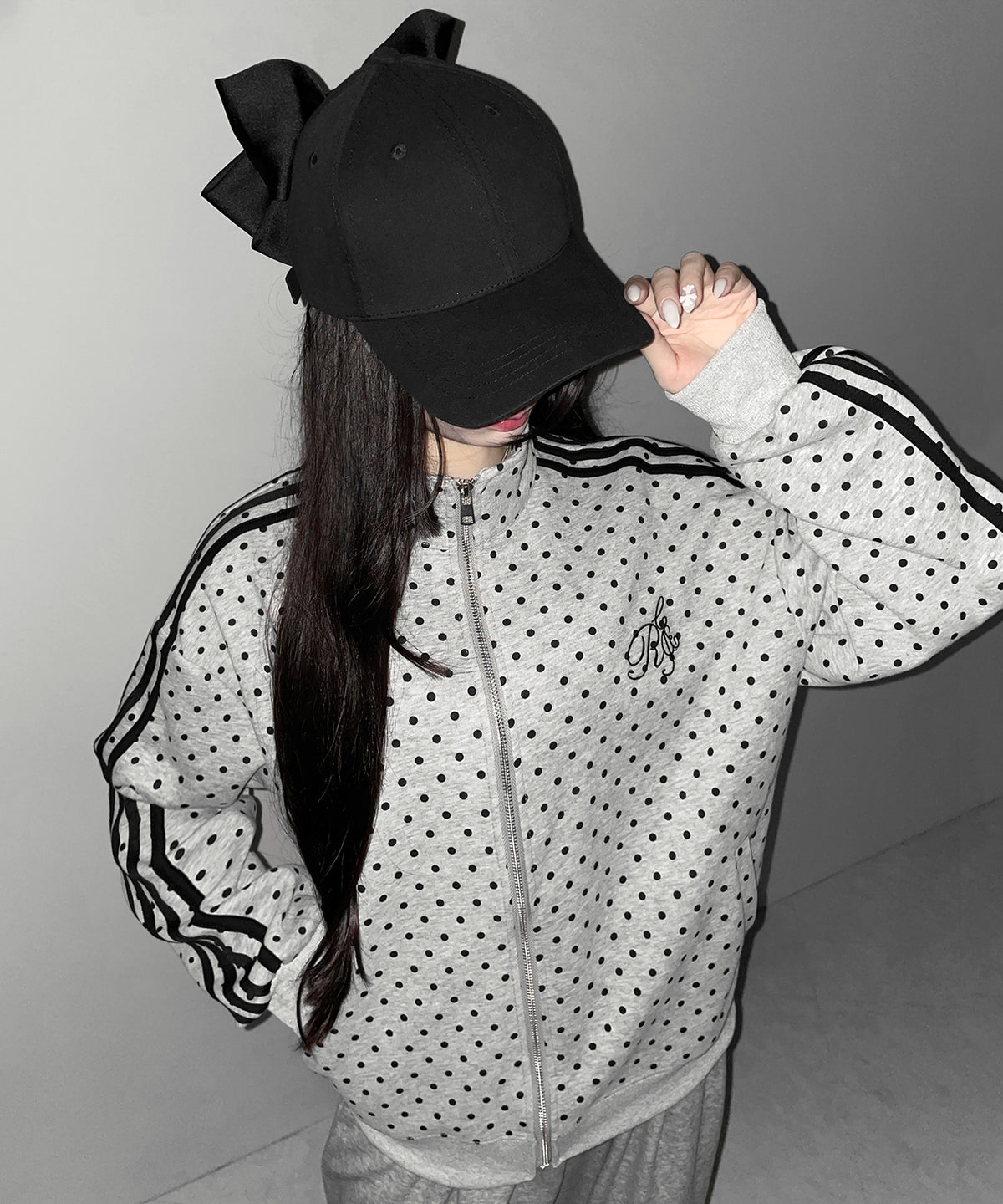 胸ロゴ刺繍ドットラインオーバースウェットブルゾン ／ chest logo embroidery side dot line over sweat blouson