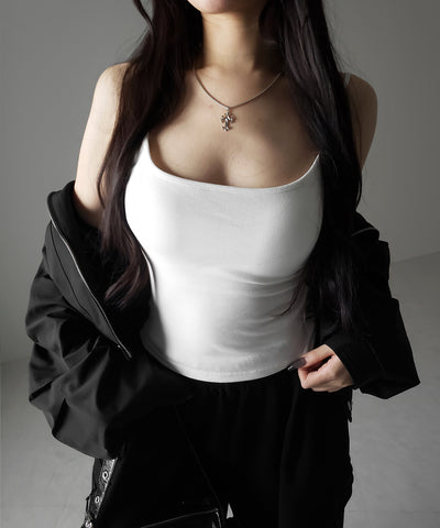 【 カップ付き 】スクエアネックストラップスリムキャミソール ／ square neck strap slim camisole