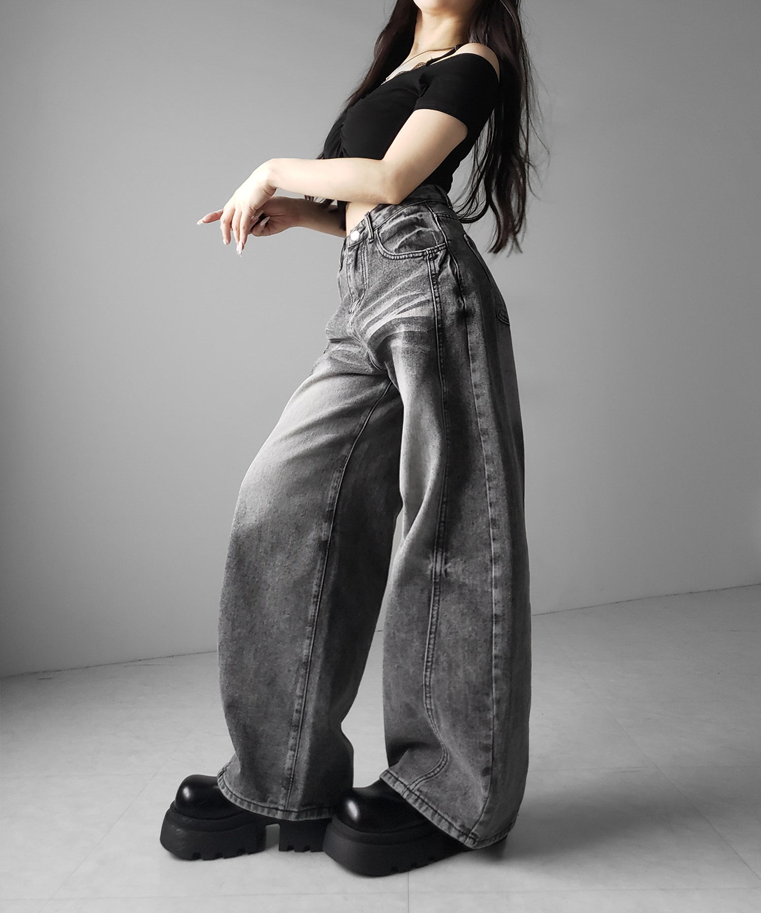 【 ３size 】ヴィンテージブラックウォッシュバルーンデニム ／ Vintage black wash balloon denim