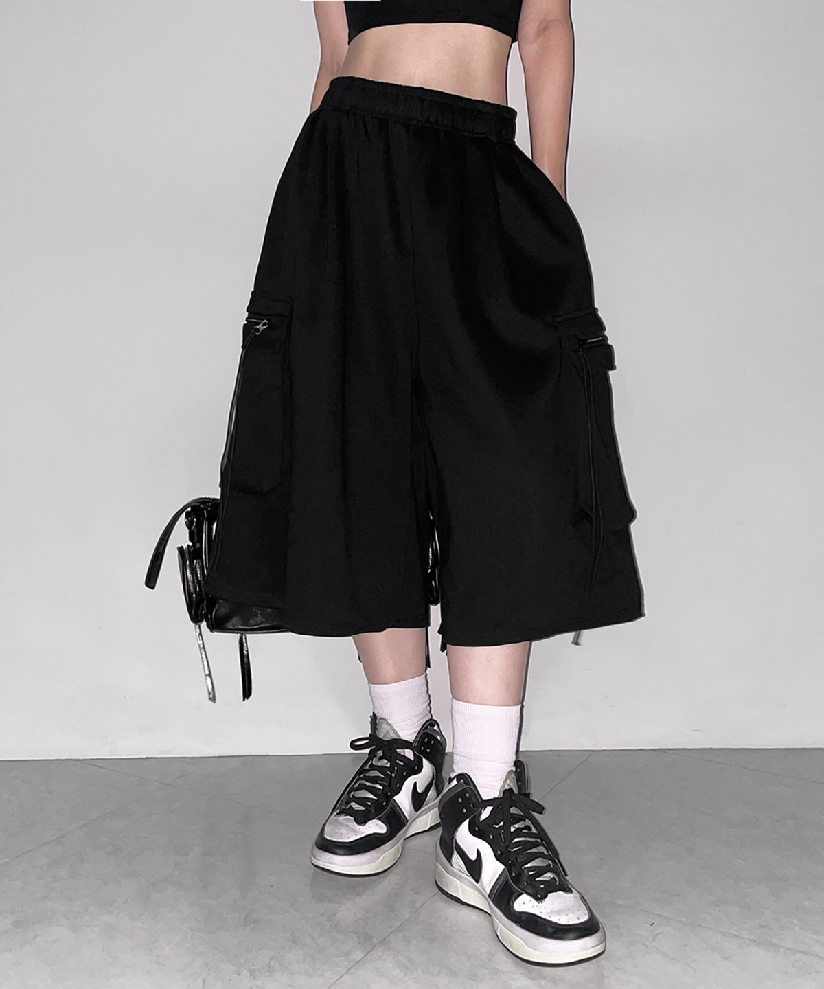 タックワイドカーゴスウェットハーフパンツ / tuck wide cargo sweat half pants