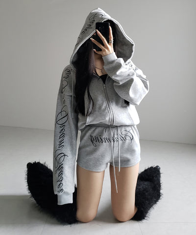 【 セットアップ 】レタリングロゴ刺繍ジップアップパーカー＆ショートパンツ ／ lettering logo embroidery zip-up hoodie ＆ short pants SETUP
