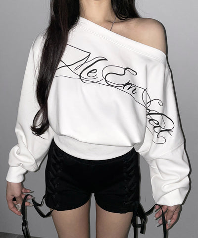 レタリングロゴワンショルショートスウェットライクトップス ／ lettering logo one-shoulder short sweatlike tops