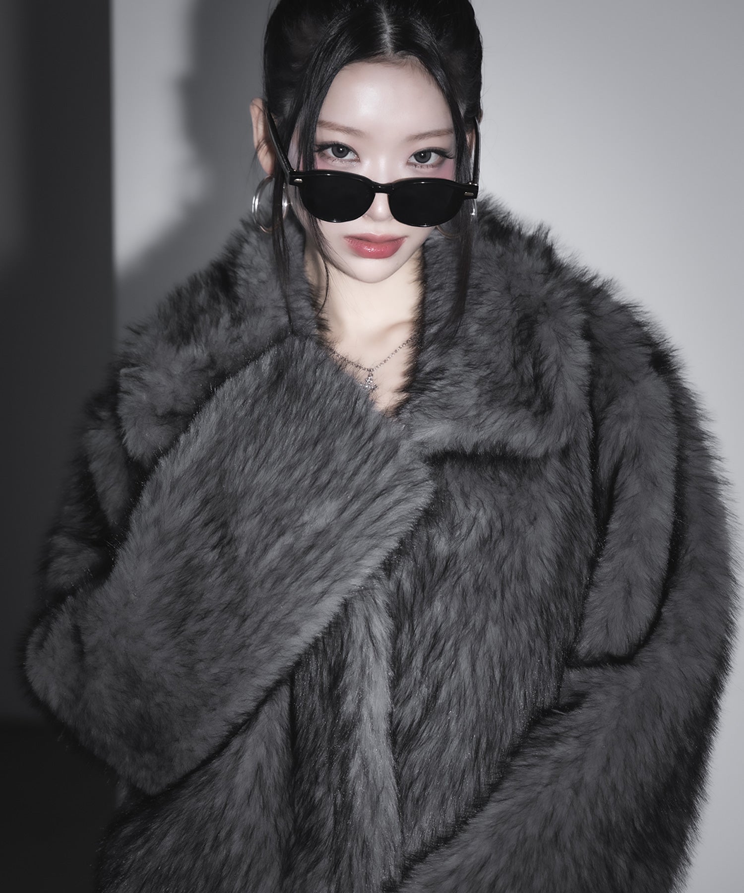 スタンドカラーミックスファーショートコート ／ stand-collar mix fur short coat