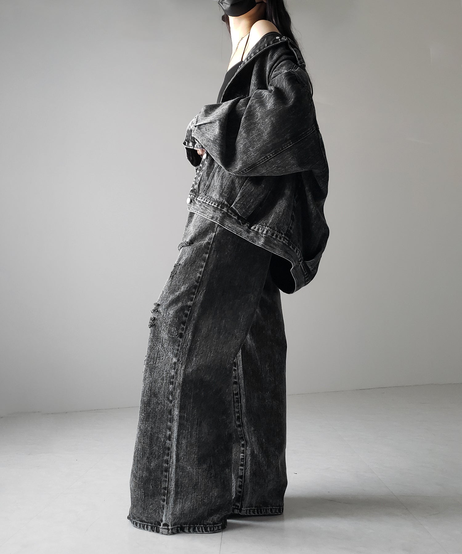 【 デニムセットアップ着用可能 】ヴィンテージケミカルブリーチタックダメージワイドデニム ／ vintage chemical bleach tuck damage wide denim