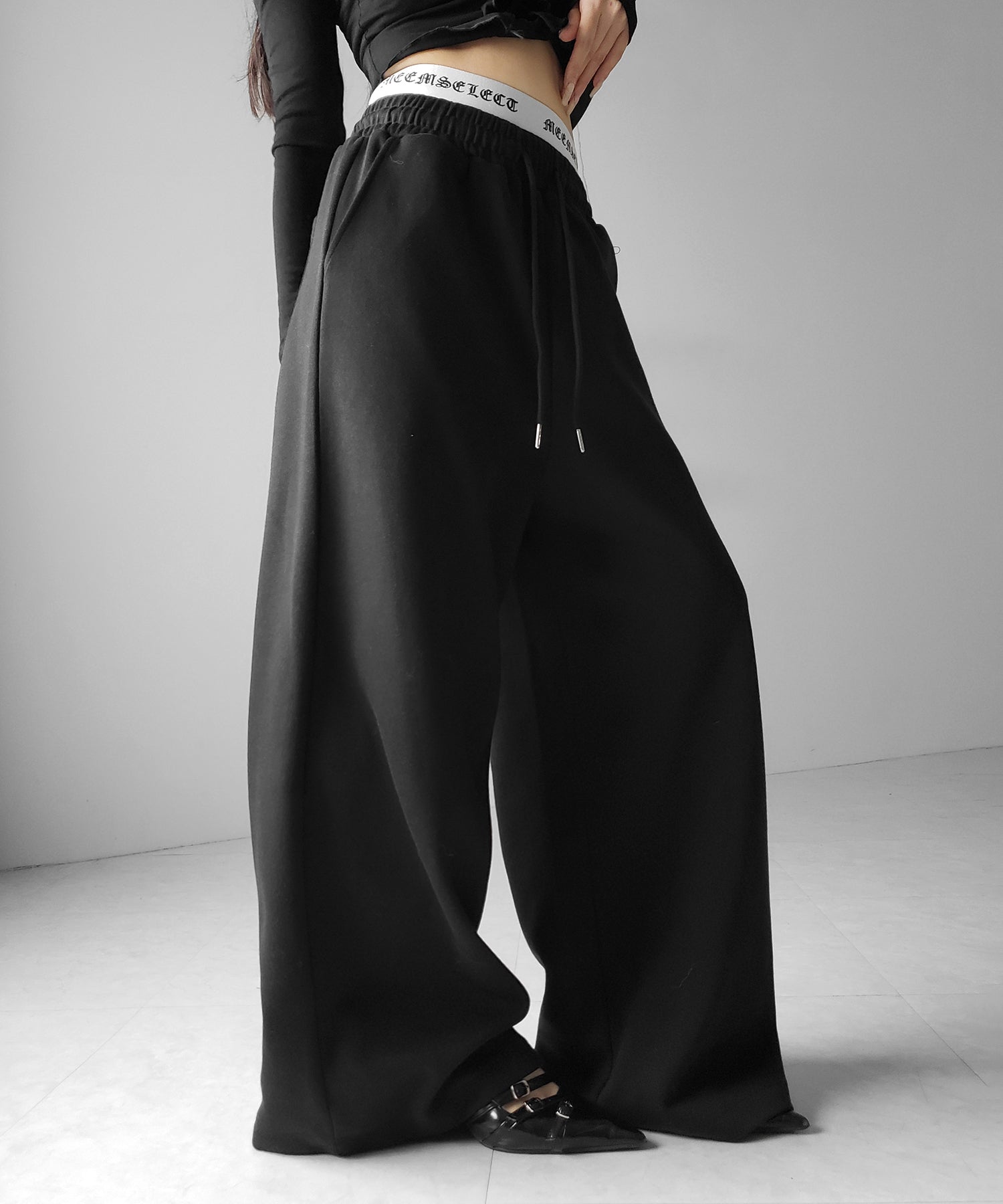 ウエストグランジロゴスウェットワイドパンツ ／ waist grunge logo sweat wide pants