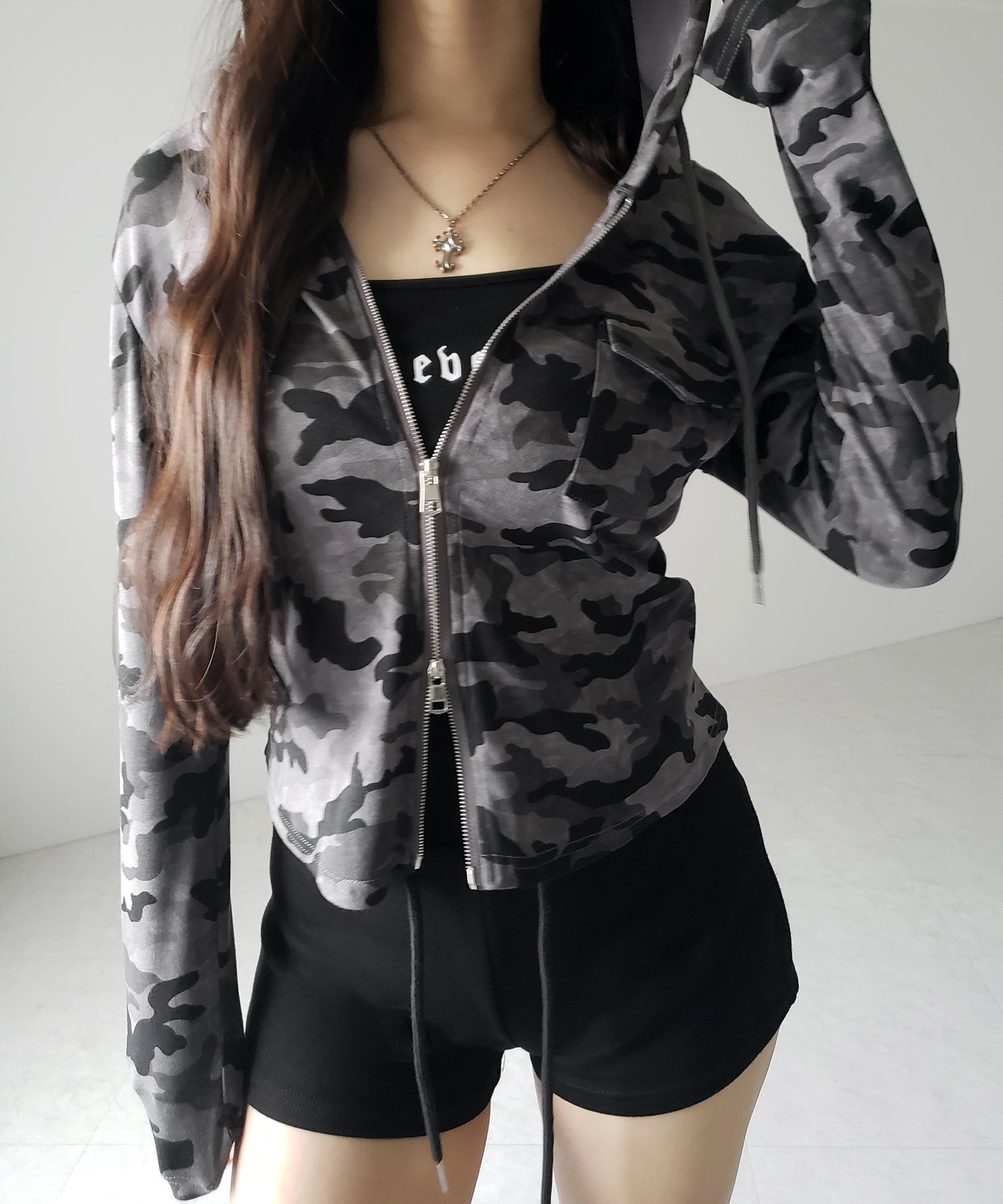 ヴィンテージカモフラダブルジップカットパーカー ／ vintage camouflage double zip cut hoodie