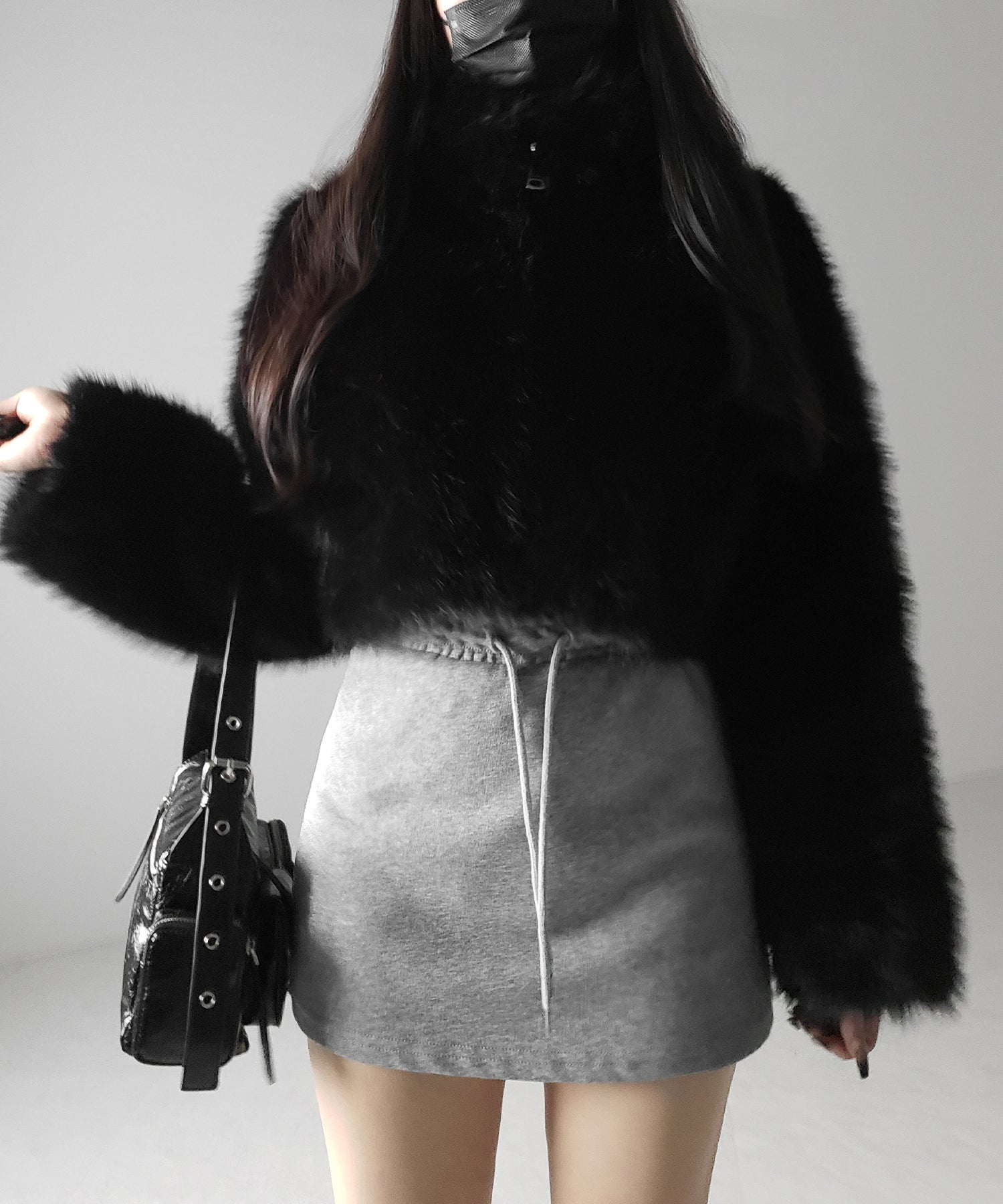 ジップアップスタンドカラーショートフェイクファーコート ／ zip up stand-collar short fake fur coat