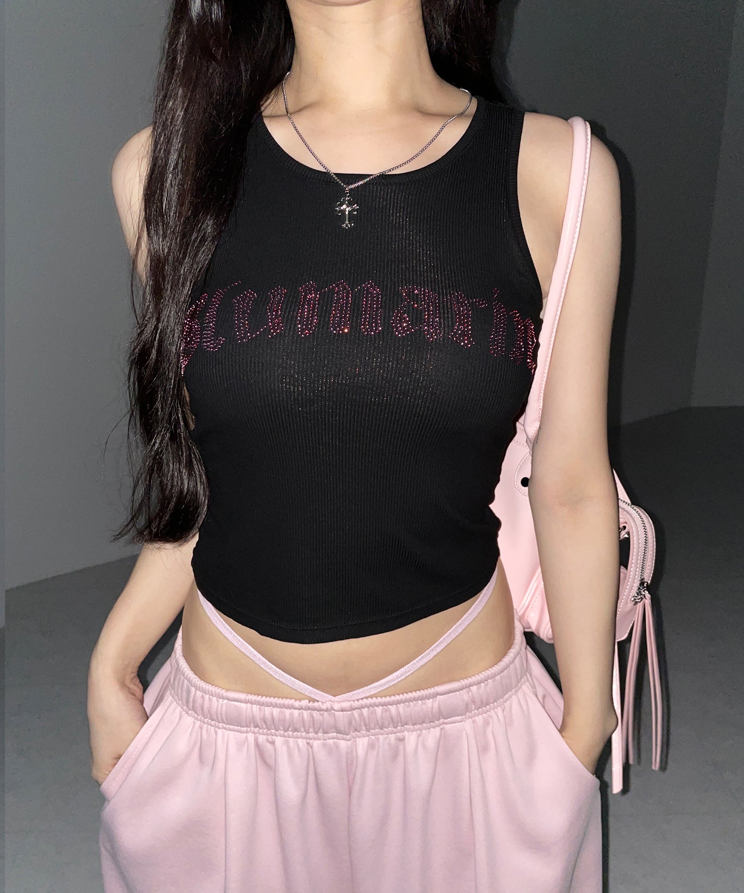 ラインストーンロゴリブタンクトップ／Rhinestone logo ribbed tank top