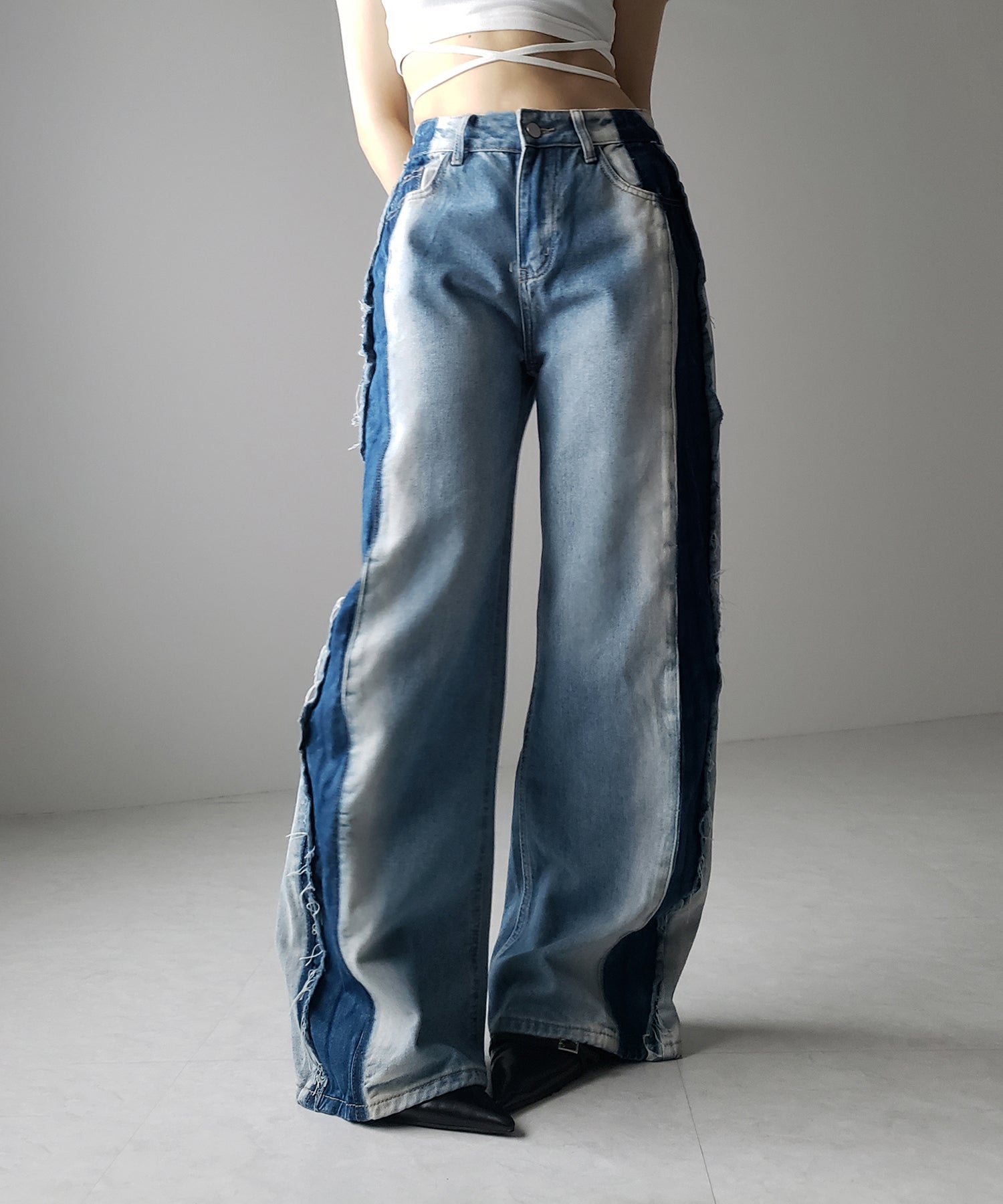 【 選べる３サイズ 】サイドライングラデーションダメージルーズデニム ／ Side line gradation damage loose denim