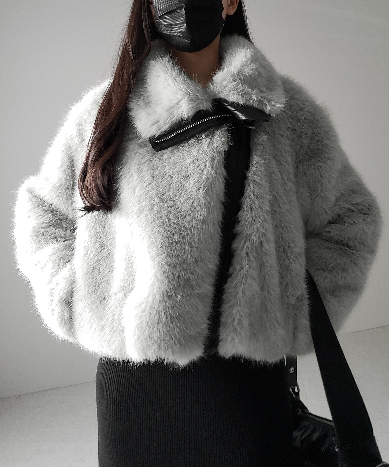 【 ２WAY 】ジップアップレザードッキングフェイクファーコート ／ zip up leather docking fake fur coat