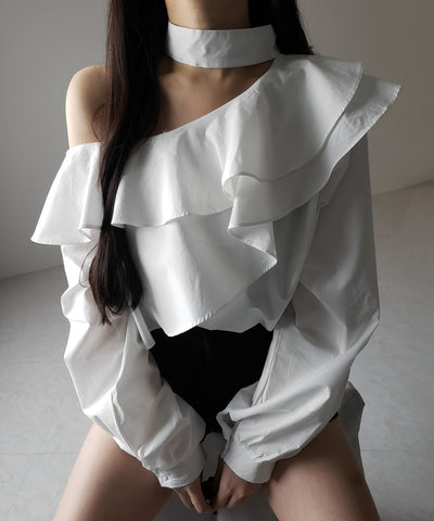 【 ２color 】チョーカーフリルワンショルダーブラウス ／ choker frill one shoulder blouse