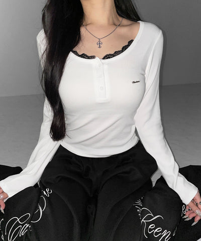 ヘンリーネックロゴプレートレースリブトップス ／　henley neck logo plate lace ribbed tops
