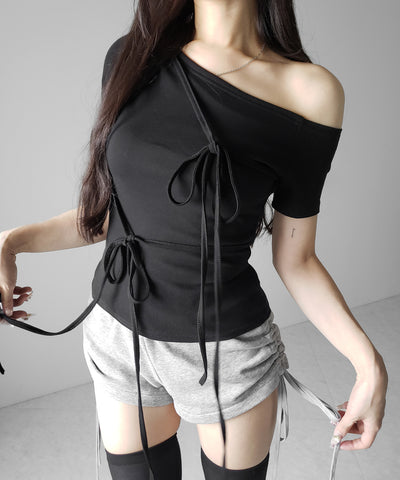 ストリングリボンスリムフィットTシャツ ／ string ribbon slim fit T-shirts
