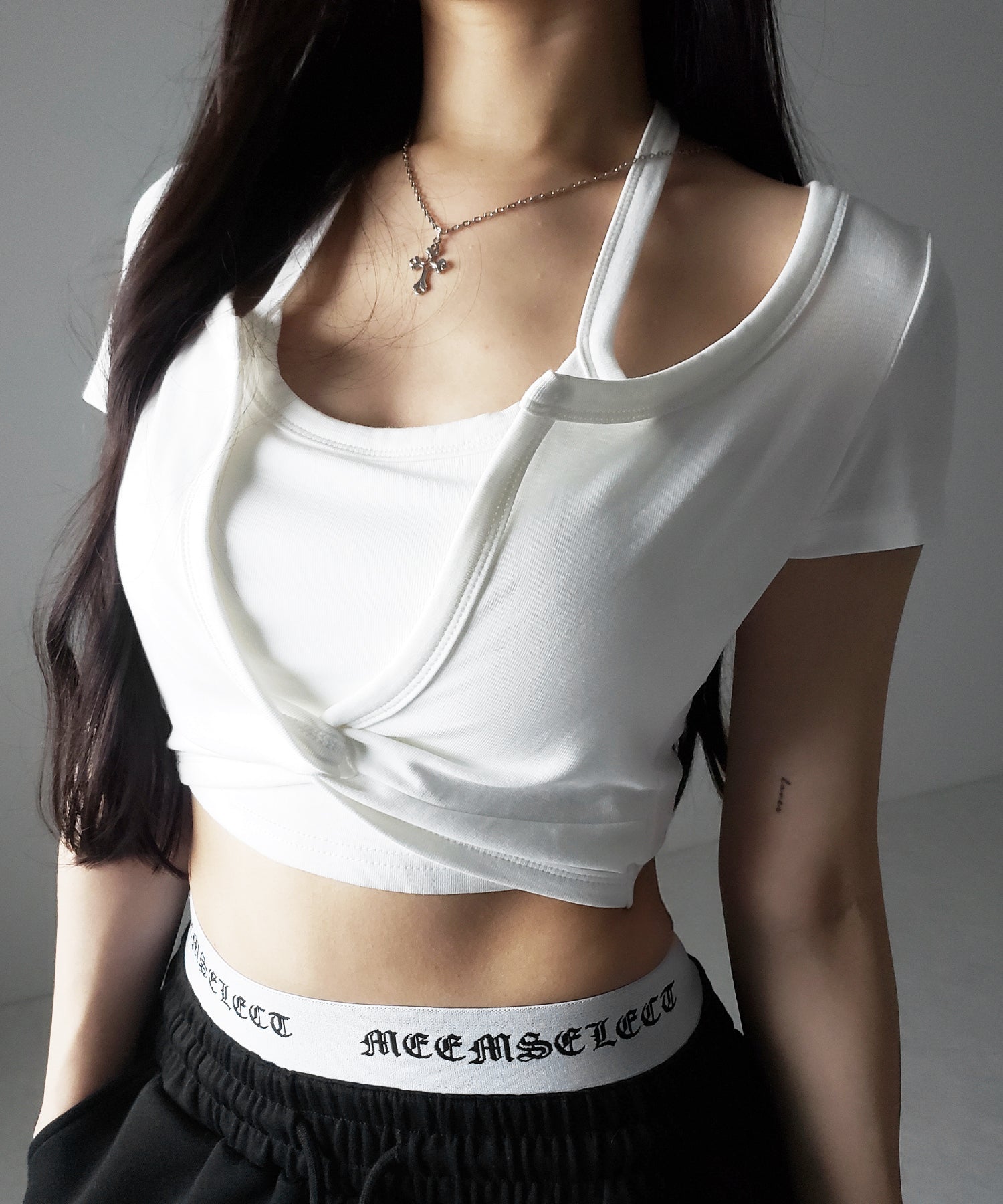 ホルターネックレイヤードショートぴちＴシャツ ／ halter neck layered short pichi T-shirts