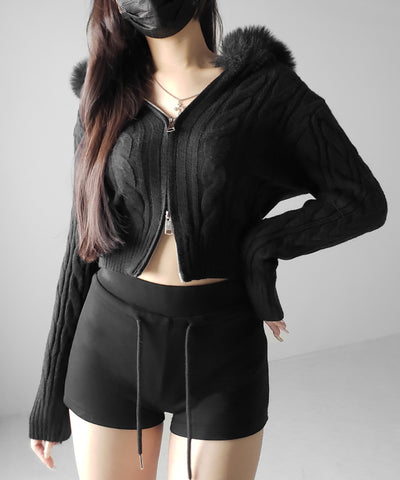 ファーフーディダブルジップショートニットパーカー ／ Fur hooded double zip short knit hoodie
